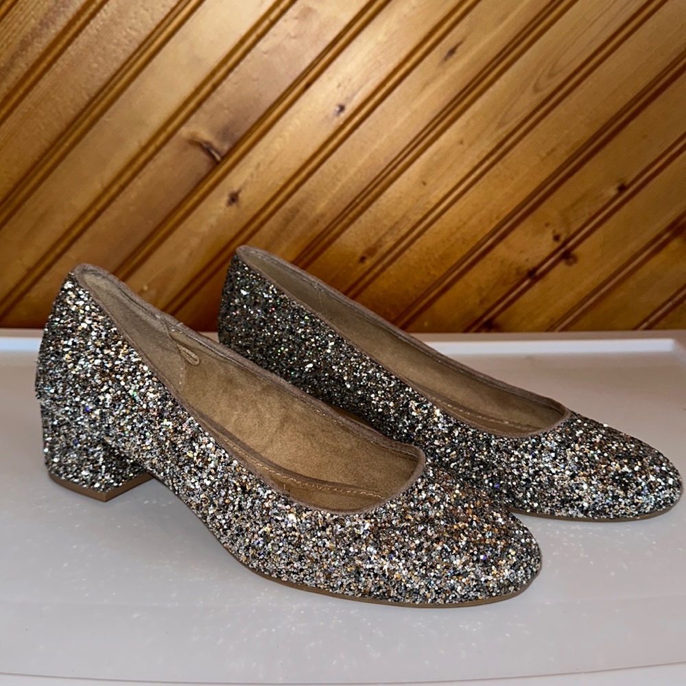 Old Navy Sparkly Silver Glitter Heels sz 8 *ERAS TOUR*